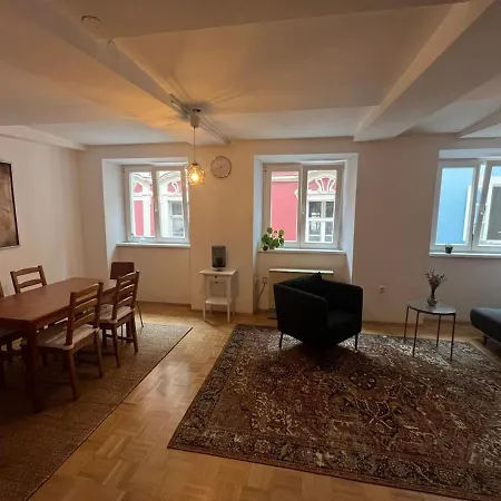 Apartment Franziskaner #9 *